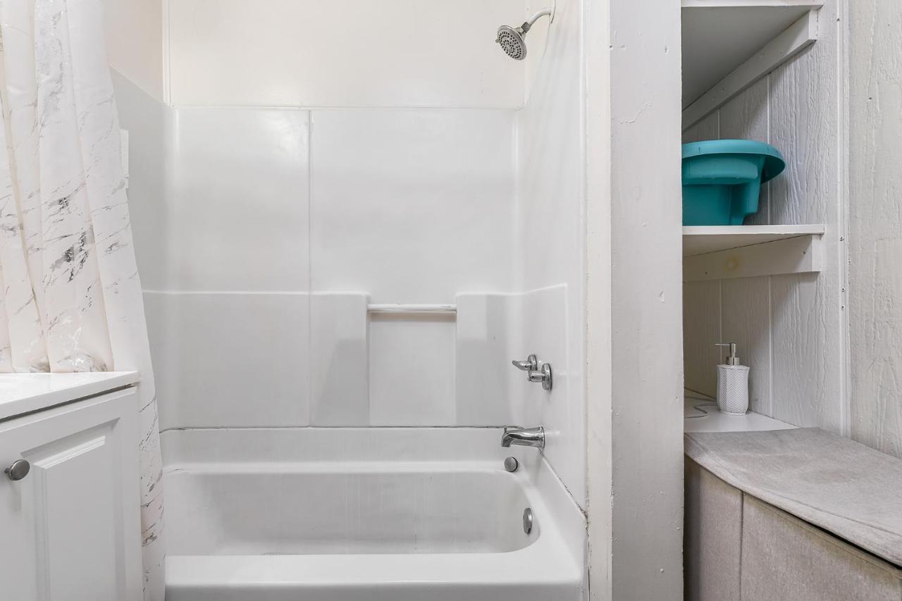 ניאגרה פולס Contemporary Urban Home מראה חיצוני תמונה